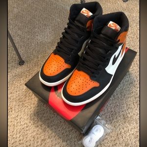 Sold Air Jordan Retro Shattered Backboard Air Jordan retro 4 fire red sz8.5
